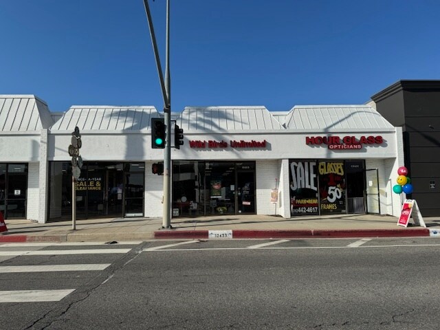 More Photos Of 12431-12437 Wilshire Blvd, Los Angeles Storefront For Lease