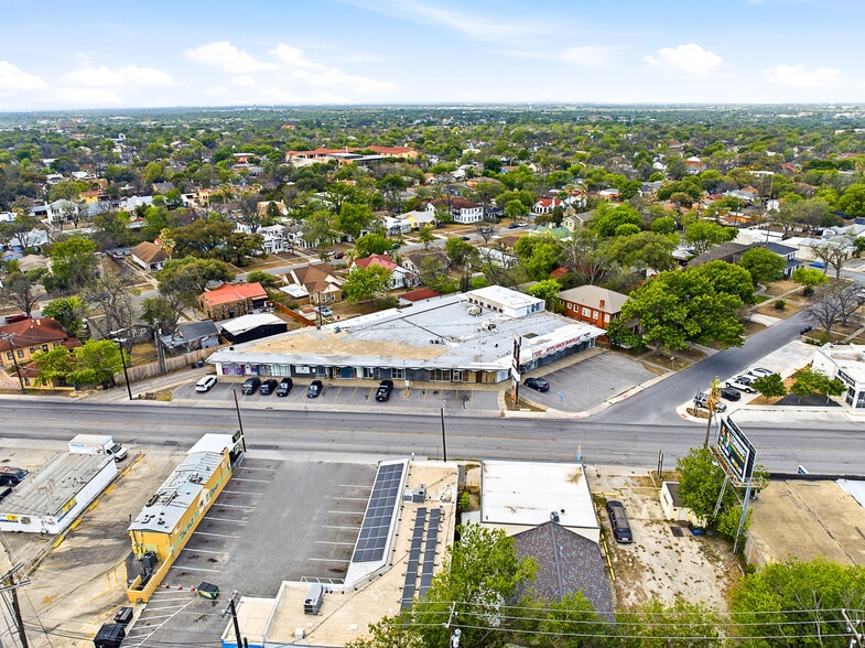 More Photos Of 1602 W Kings Hwy, San Antonio Unknown For Lease