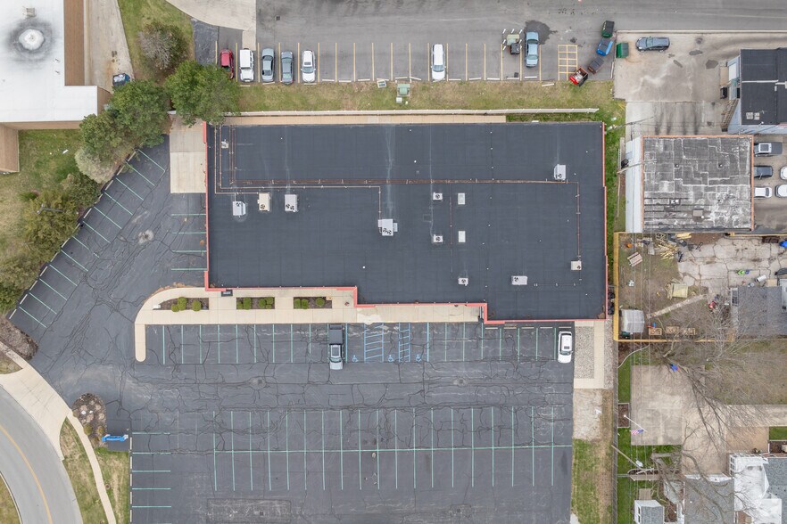 More Photos Of 7131 Spring Meadows Dr W, Holland Office For Sale