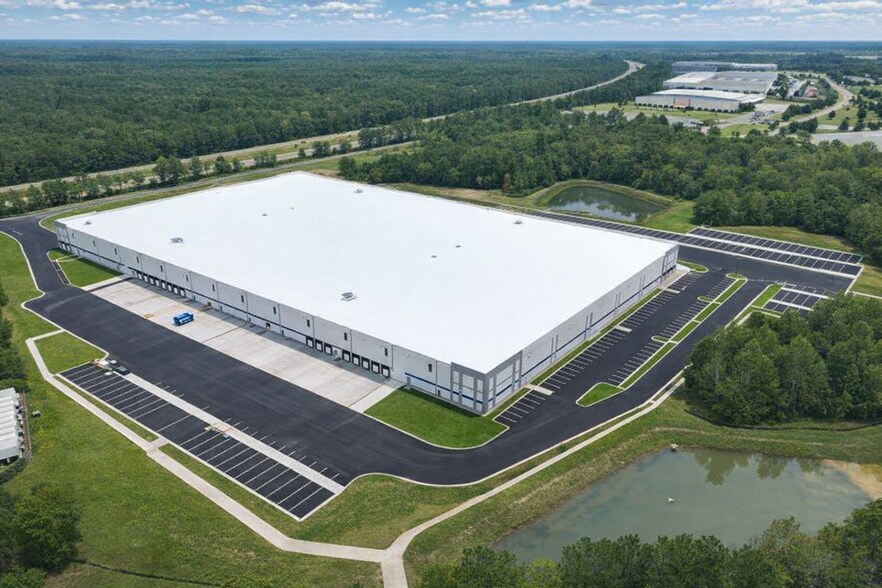 More Photos Of 5601 Chudoba Pky, Prince George Distribution For Lease