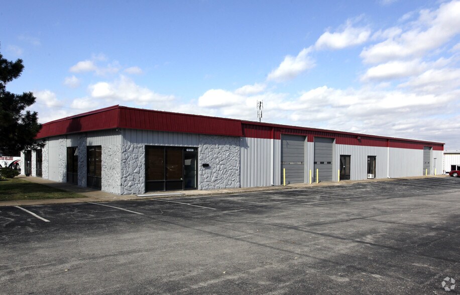 Primary Photo Of 6555-6563 E 21st Pl, Tulsa Warehouse For Lease