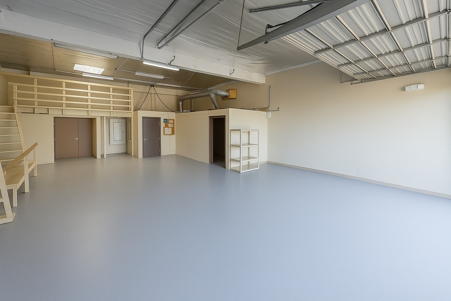 More Photos Of 735 Ohms Way, Costa Mesa Light Distribution For Sale