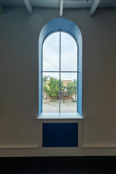 More Photos Of 117 East St, Hutto Loft Creative Space For Sale