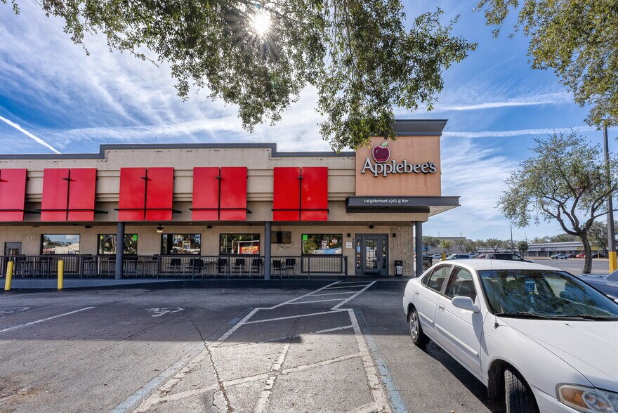 More Photos Of 3904 W Hillsborough Ave, Tampa Unknown For Lease