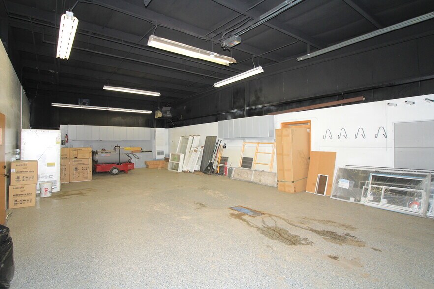 More Photos Of 6008 Highway 2 E, Minot Showroom For Sale