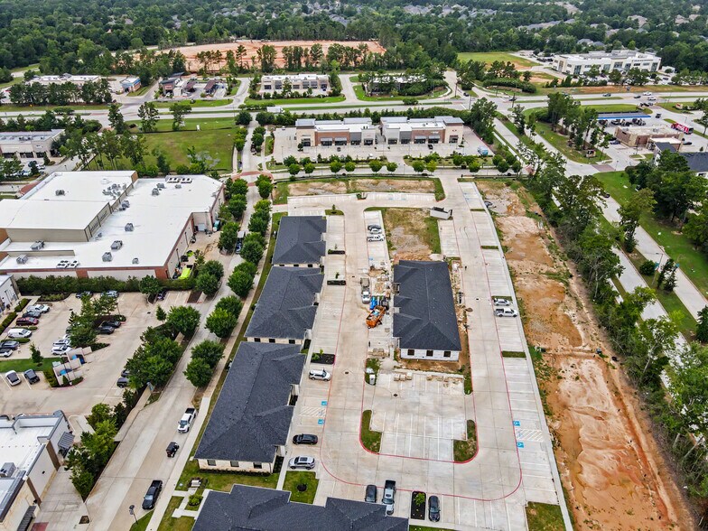 More Photos Of 625 Regal Row, Montgomery Medical For Lease
