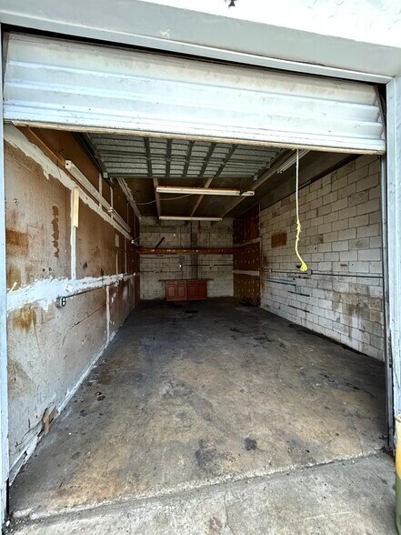 More Photos Of 5840-5846 Funston St, Hollywood Light Manufacturing For Lease