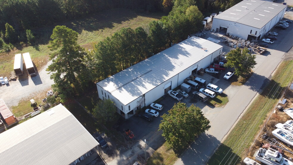More Photos Of 4366 Burnwood Trl, Denver Warehouse For Lease