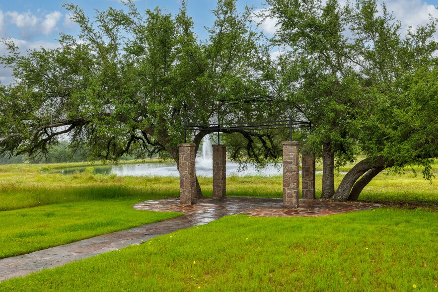 More Photos Of 2550 Bell Springs Rd, Dripping Springs Lodge Meeting Hall For Sale