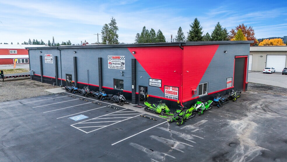 More Photos Of 7168 N Government Way, Dalton Gardens Warehouse For Sale