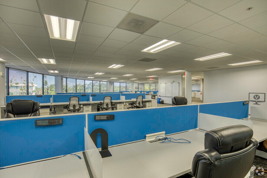 More Photos Of 5404 Cypress Center Dr, Tampa Office For Lease