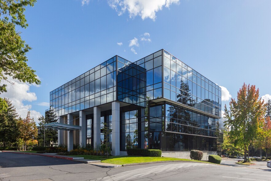 More Photos Of 1000 SE Everett Mall Way, Everett Office For Lease