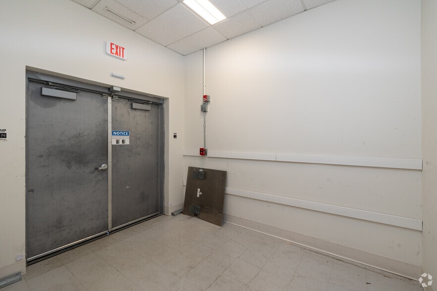 More Photos Of 500 Rutherford Ave, Charlestown Office For Lease