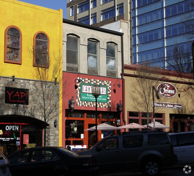 More Photos Of 10 S Main St, Greenville Storefront Retail Residential For Lease