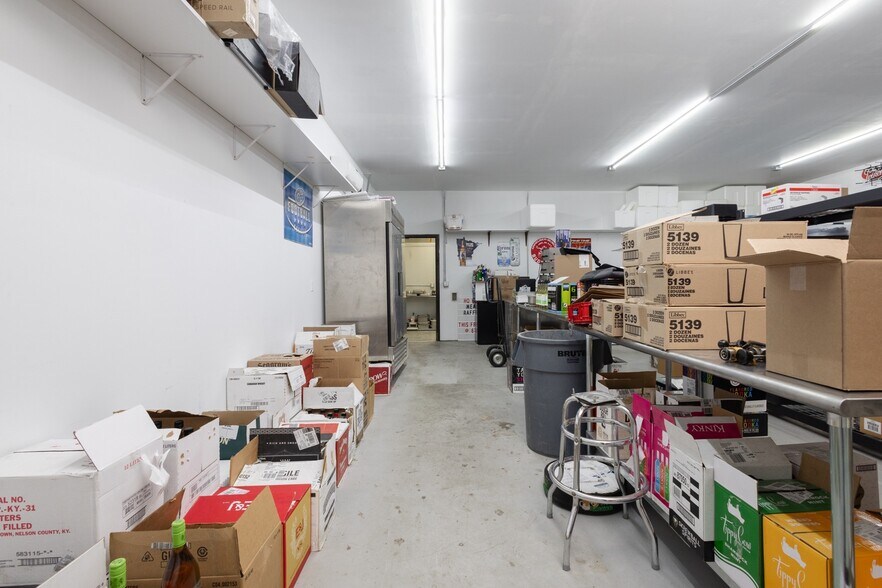 More Photos Of 317 Studdart Ave, Graceville General Retail For Sale