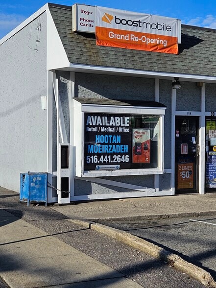 More Photos Of 90 Jericho Tpke, Mineola Freestanding For Lease