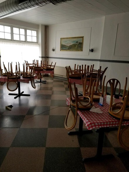 More Photos Of 612 W Gallatin St, Vandalia Apartments For Sale