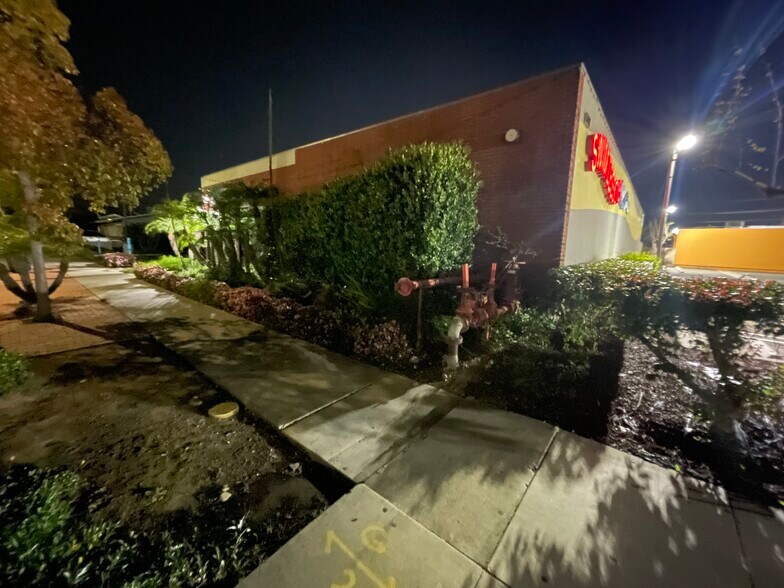 More Photos Of 1722 E Rose Ave, Orange Office For Sale