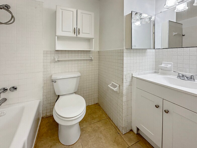 More Photos Of 508 Banyon Tree Cir, Maitland Multifamily For Sale