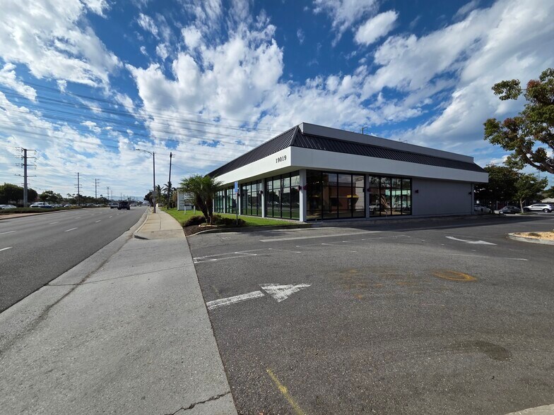 More Photos Of 19009-19019 Hawthorne Blvd, Torrance Unknown For Lease