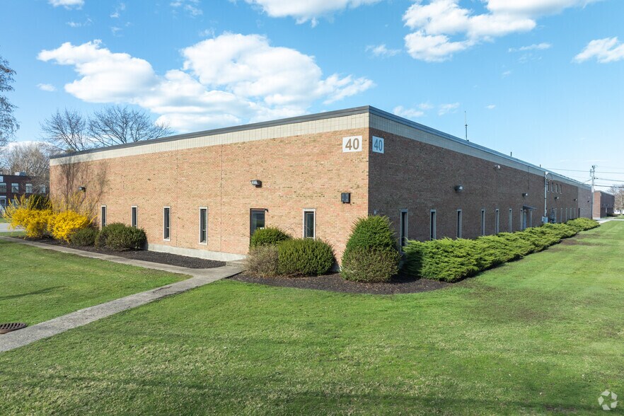 More Photos Of 40 Teed Dr, Randolph Light Distribution For Lease