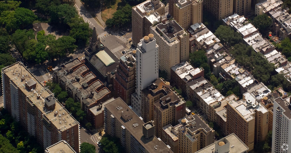 More Photos Of 15 W 96th St, New York Apartments For Lease