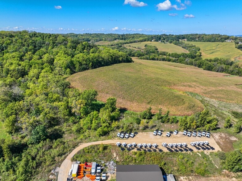 More Photos Of 10496 Ironwood Dr, Dubuque Land For Sale