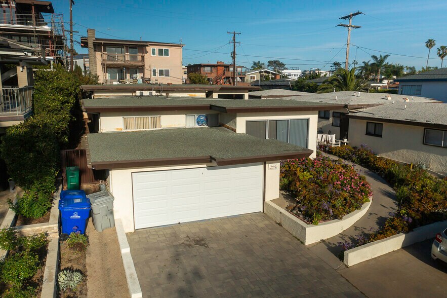 More Photos Of 4933 Ocean Blvd, San Diego Multifamily For Sale