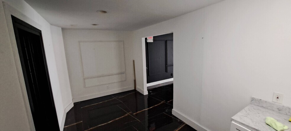 More Photos Of 21-23 N Dean St, Englewood Freestanding For Lease