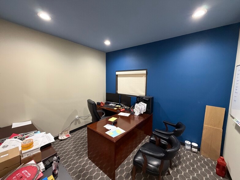 More Photos Of 3642 Bacor Rd, Houston Warehouse For Lease