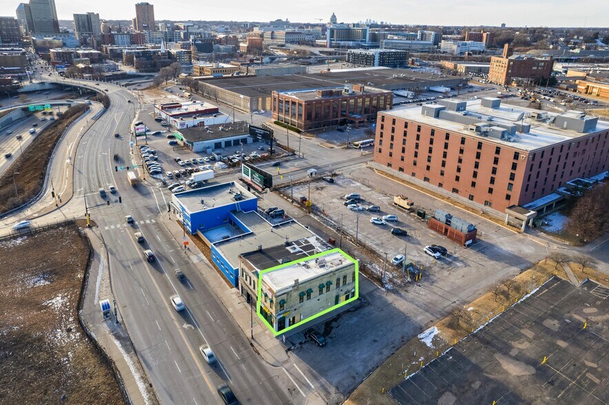 More Photos Of 449 7th St E, Saint Paul Storefront For Sale