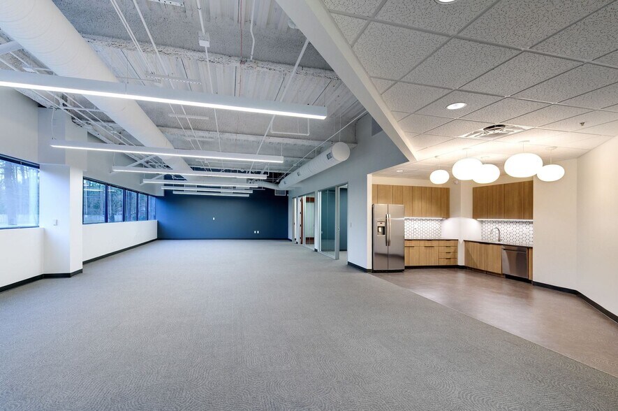 More Photos Of 4800 Falls of Neuse Rd, Raleigh Office For Lease