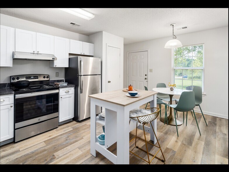 More Photos Of 5600 Salem Run Blvd, Fredericksburg Apartments For Sale