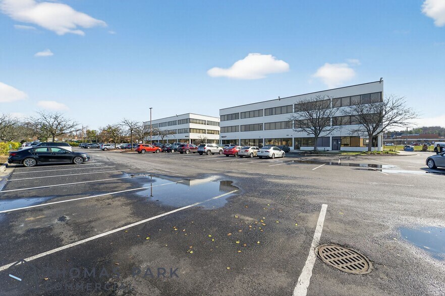 More Photos Of 1655 Crofton Blvd, Crofton Unknown For Lease