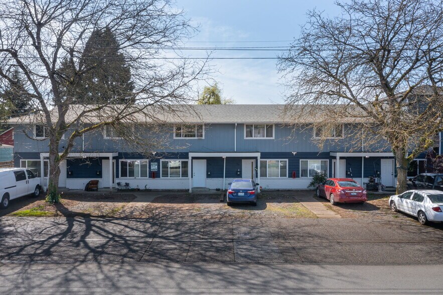 More Photos Of 364 Elizabeth St, Monroe Apartments For Sale