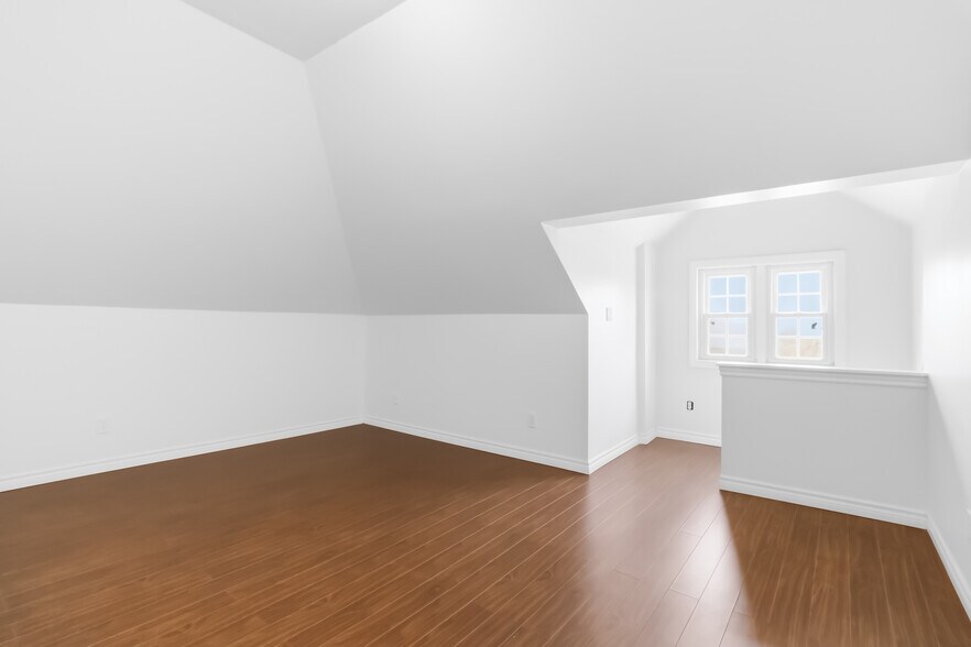 More Photos Of 250 Plains Rd W, Burlington Multifamily For Sale