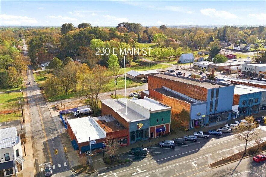 More Photos Of 230 E Main St, Walhalla Office For Sale