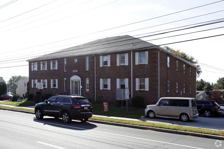 More Photos Of 850 West Chester Pike, Havertown Medical For Sale