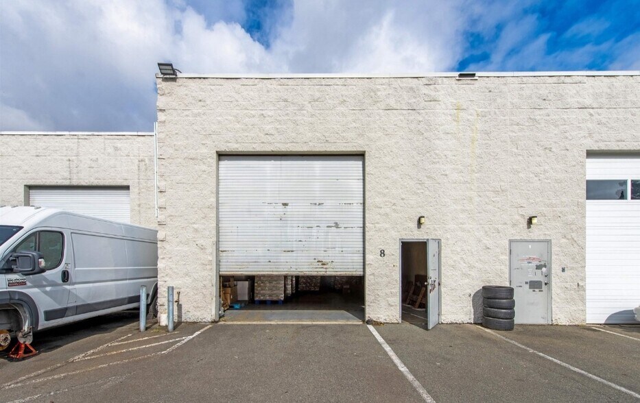 More Photos Of 7550 River Rd, Delta Service For Lease