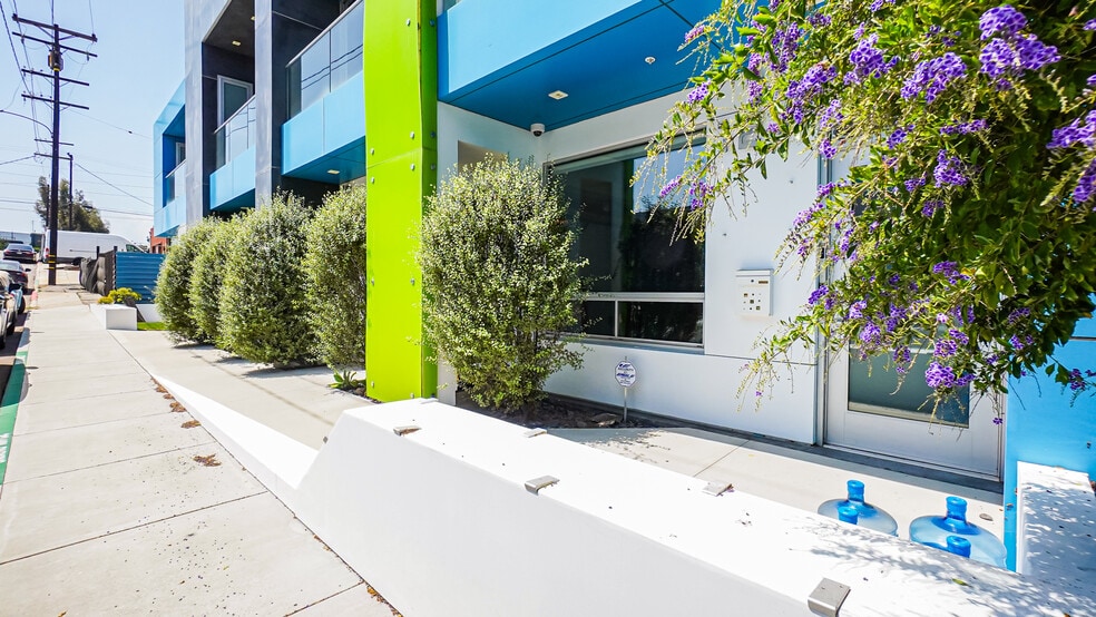 More Photos Of 123-127 Lomita St, El Segundo Loft Creative Space For Sale
