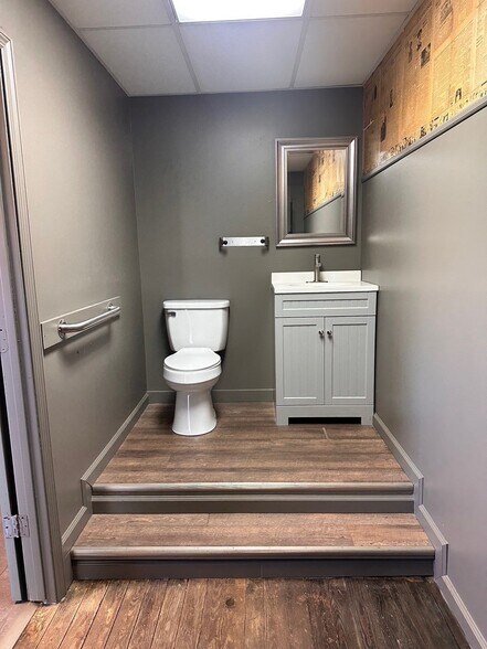 More Photos Of 1484 Washington St, Clarkesville General Retail For Sale