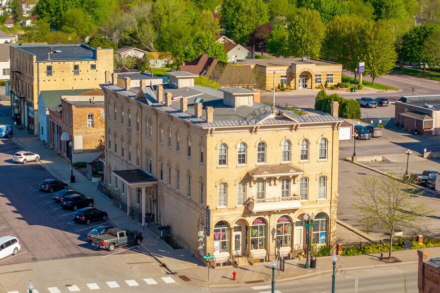 Primary Photo Of 122 S Minnesota Ave, Saint Peter Apartments For Sale