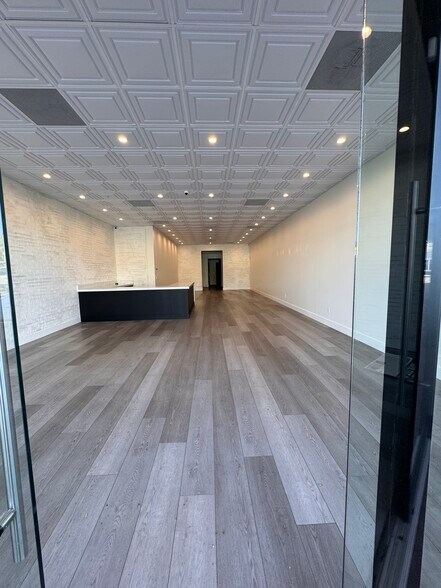 More Photos Of 3262 E Thousand Oaks Blvd, Westlake Village Storefront Retail Office For Lease