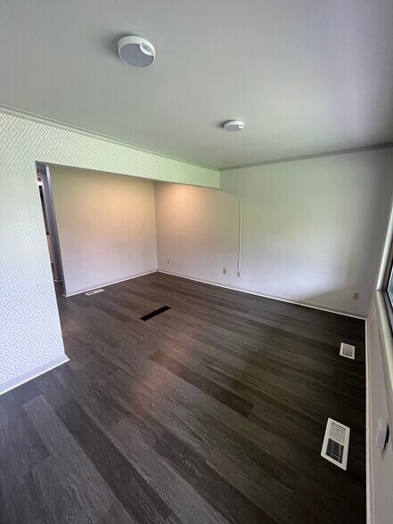 More Photos Of 2134 Nicholasville Rd, Lexington Medical For Sale