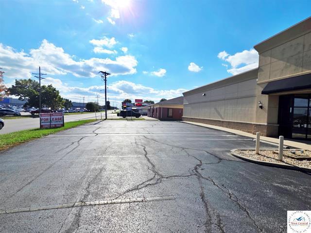More Photos Of 770 Winchester Dr, Sedalia General Retail For Sale