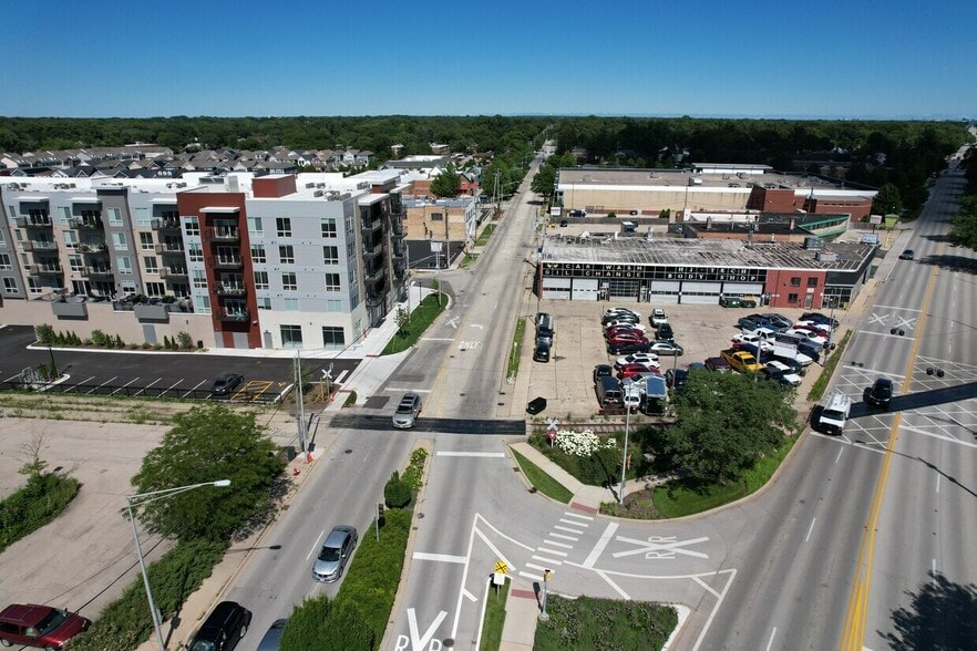 More Photos Of 666 E Northwest Hwy, Arlington Heights Land For Sale
