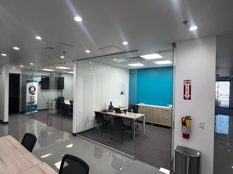 More Photos Of 11323 Rojas Dr, El Paso Warehouse For Lease