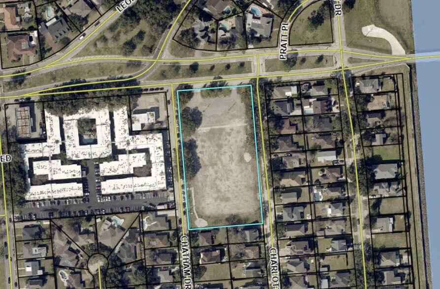 More Photos Of 6101 Chatham Dr, New Orleans Apartments For Sale