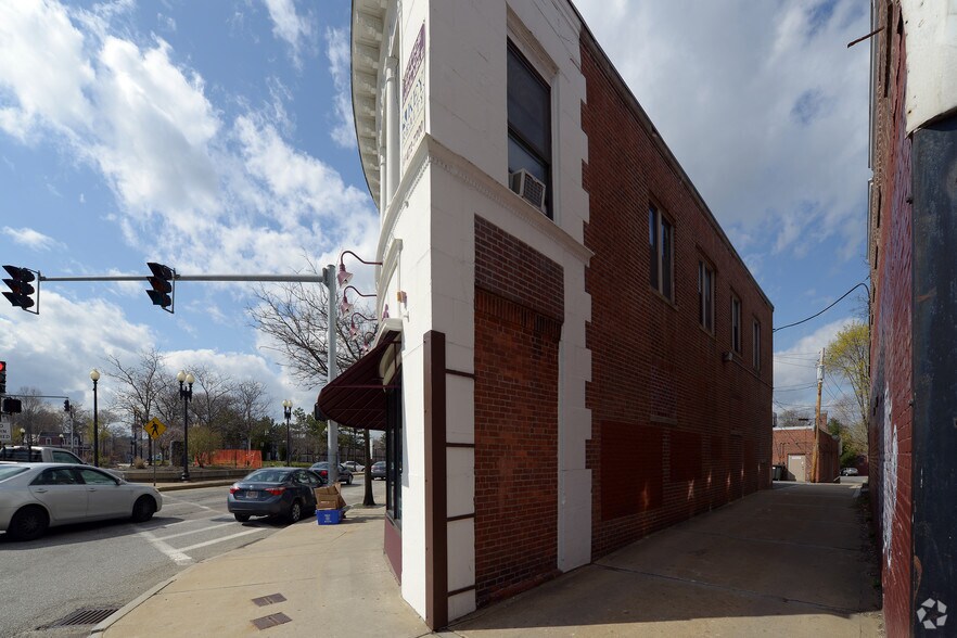 More Photos Of 356-380 Granite Ave, Milton Storefront Retail Office For Lease