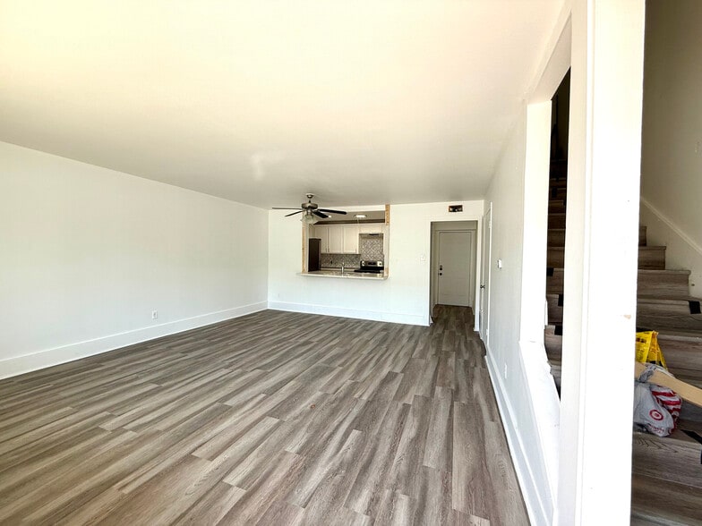 More Photos Of 5506-5510 Beverlyhill St, Houston Apartments For Sale